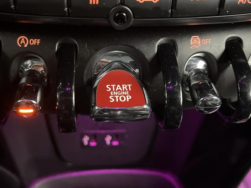 mini Hatchback 2019 - 12