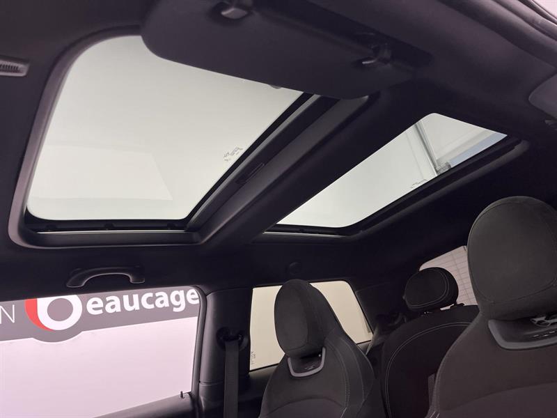 mini Hatchback 2019 - 24