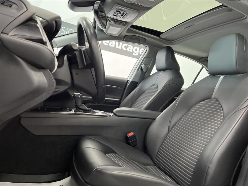 toyota Camry 2023 - 8