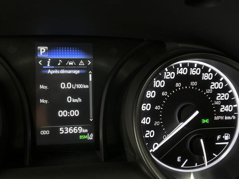 toyota Camry 2023 - 11