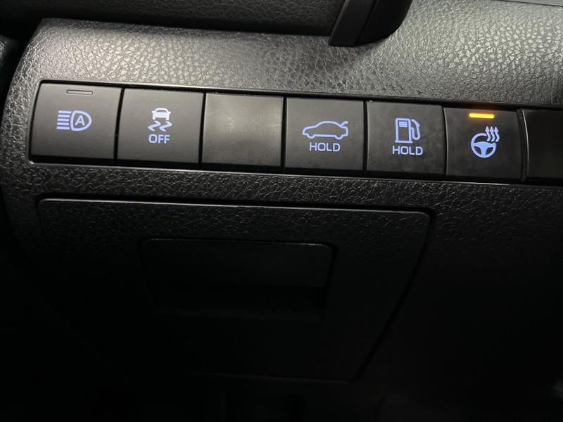 toyota Camry 2023 - 13