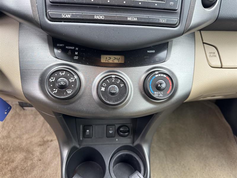 toyota RAV4 2012 - 10