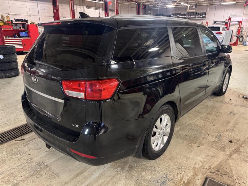 kia Sedona Lx 2018 - 4