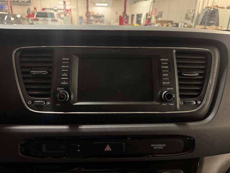 kia Sedona Lx 2018 - 10