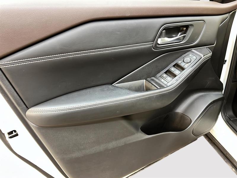 nissan Rogue 2023 - 25