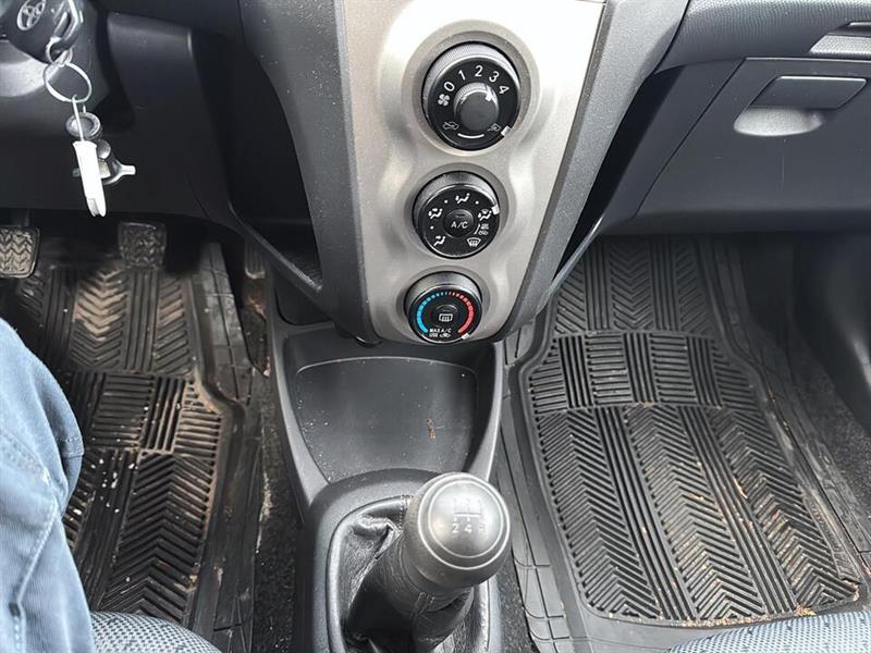 toyota Yaris 2009 - 9