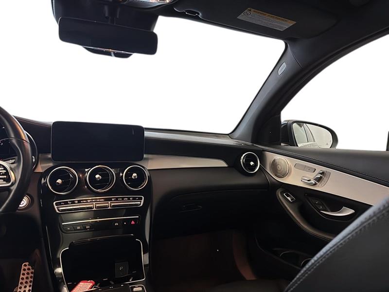 mercedes-benz GLC 2023 - 26