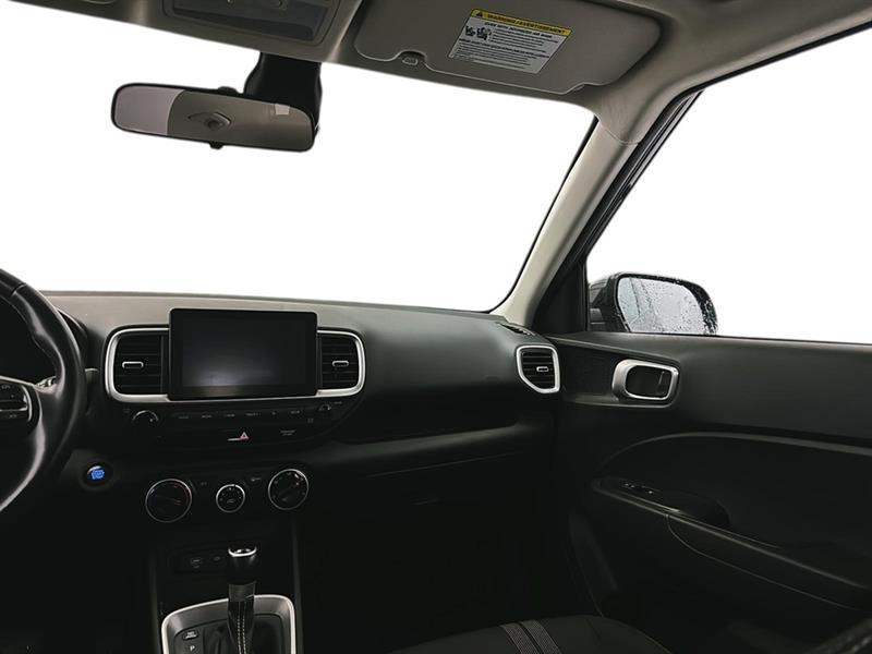 hyundai Venue 2023 - 14