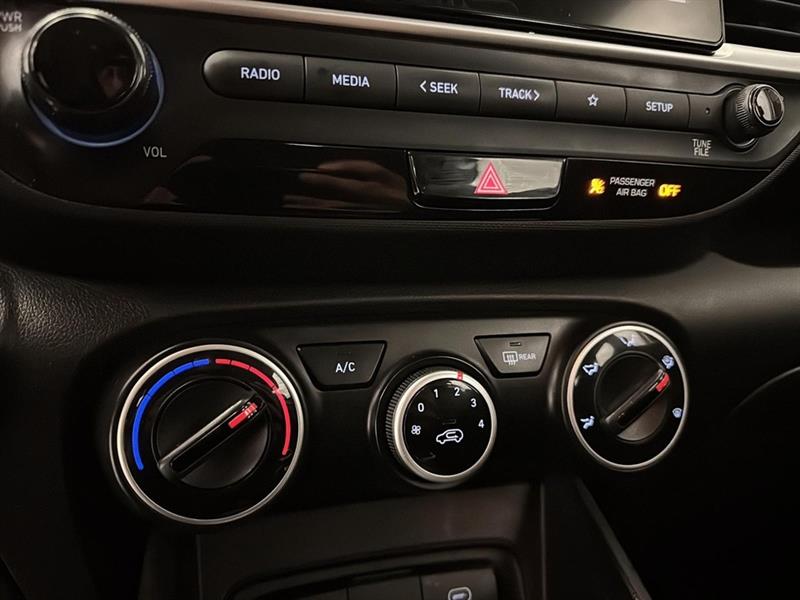 hyundai Venue 2023 - 23