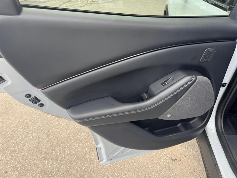 ford Mustang Mach-E 2021 - 16