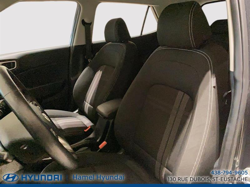 hyundai Venue 2022 - 9