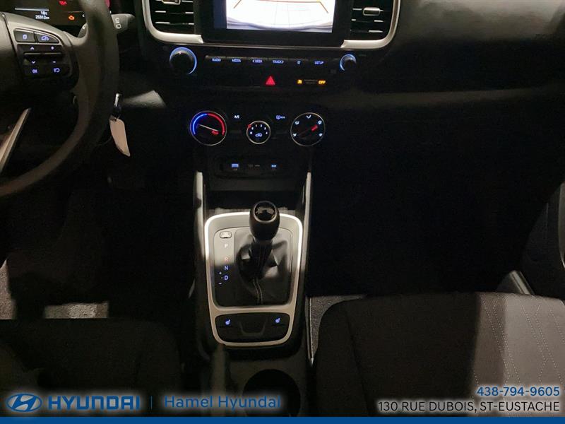 hyundai Venue 2023 - 17