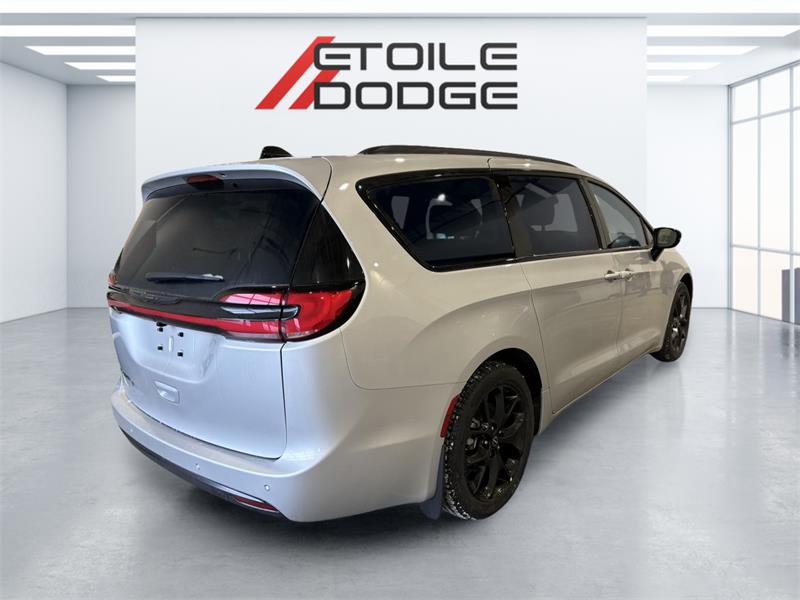 chrysler Pacifica 2026 - 3