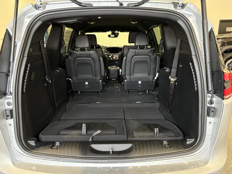 chrysler Pacifica 2026 - 9