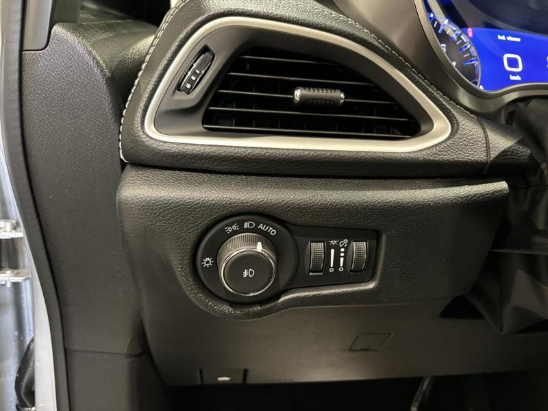 chrysler Pacifica 2026 - 19