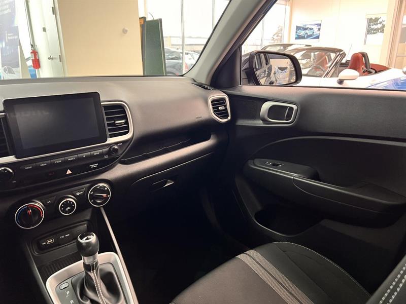 hyundai Venue 2022 - 13