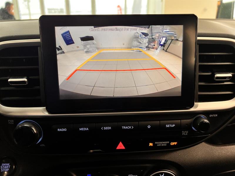 hyundai Venue 2022 - 24