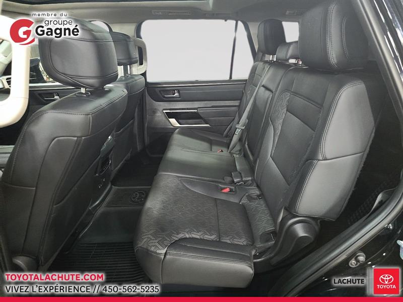 toyota Sequoia 2024 - 10