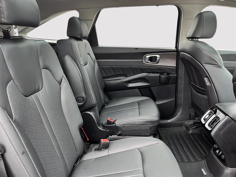 kia Sorento 2022 - 17