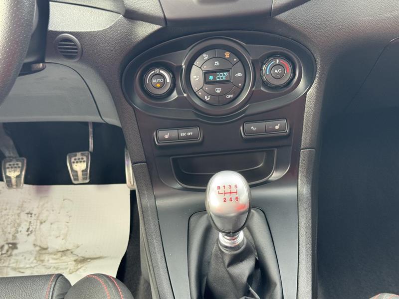 ford Fiesta 2018 - 24