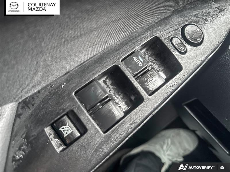 mazda Mazda3 2010 - 25