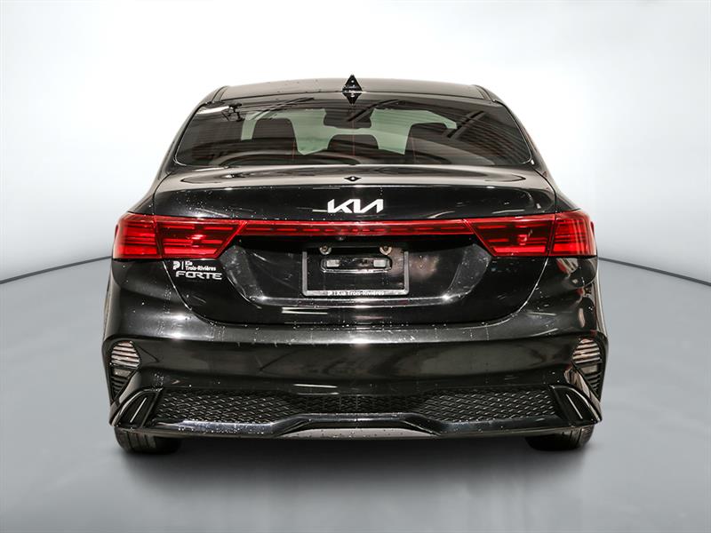 kia Forte 2022 - 4