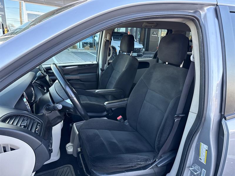 dodge Grand Caravan 2017 - 11