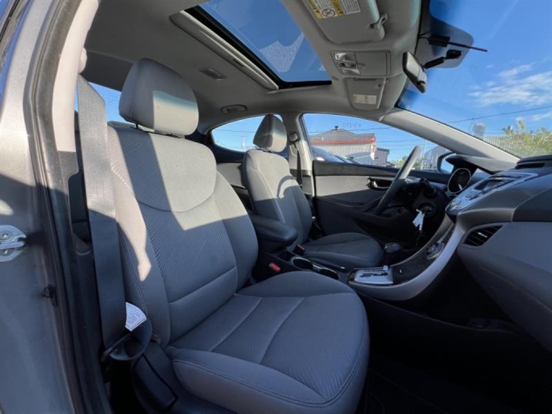 hyundai Elantra 2012 - 23