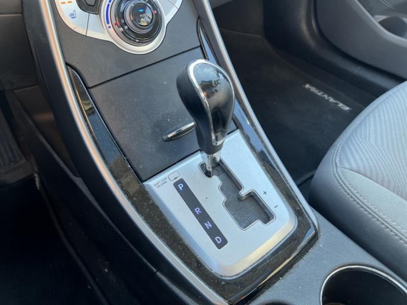 hyundai Elantra 2012 - 24