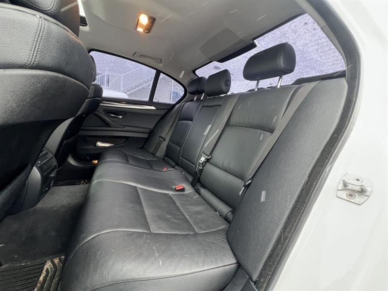 bmw 5 Series 2013 - 24