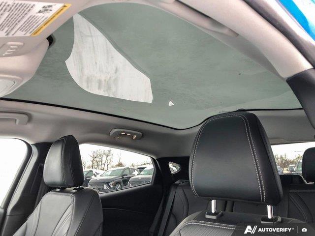 ford Mustang Mach-E 2023 - 25