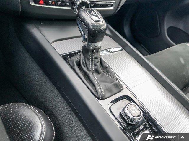 volvo XC60 2019 - 17