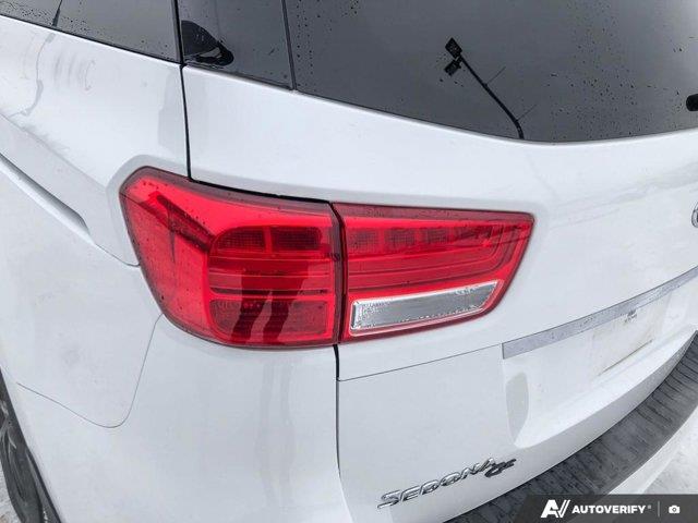 kia Sedona 2016 - 11