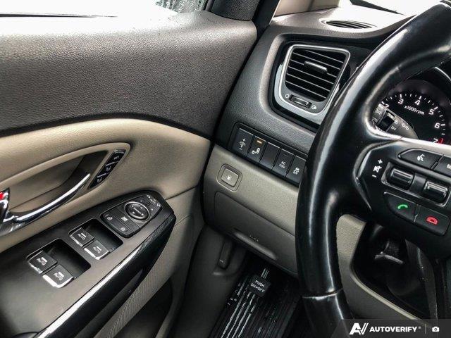 kia Sedona 2016 - 16