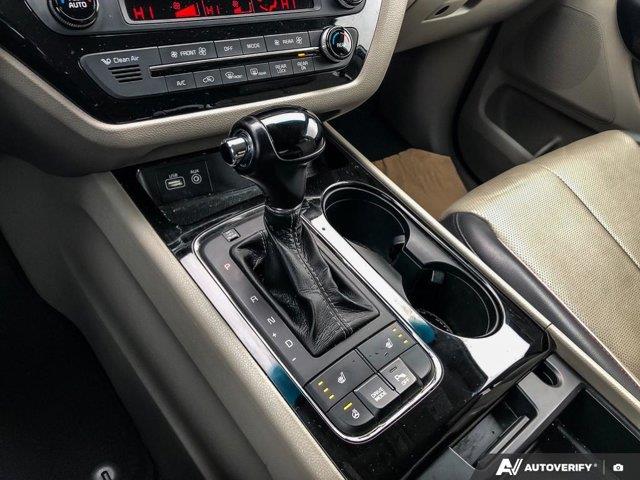 kia Sedona 2016 - 17