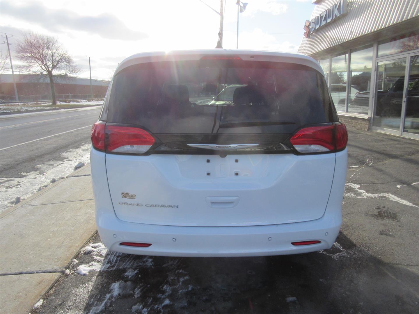 chrysler Grand Caravan 2024 - 9