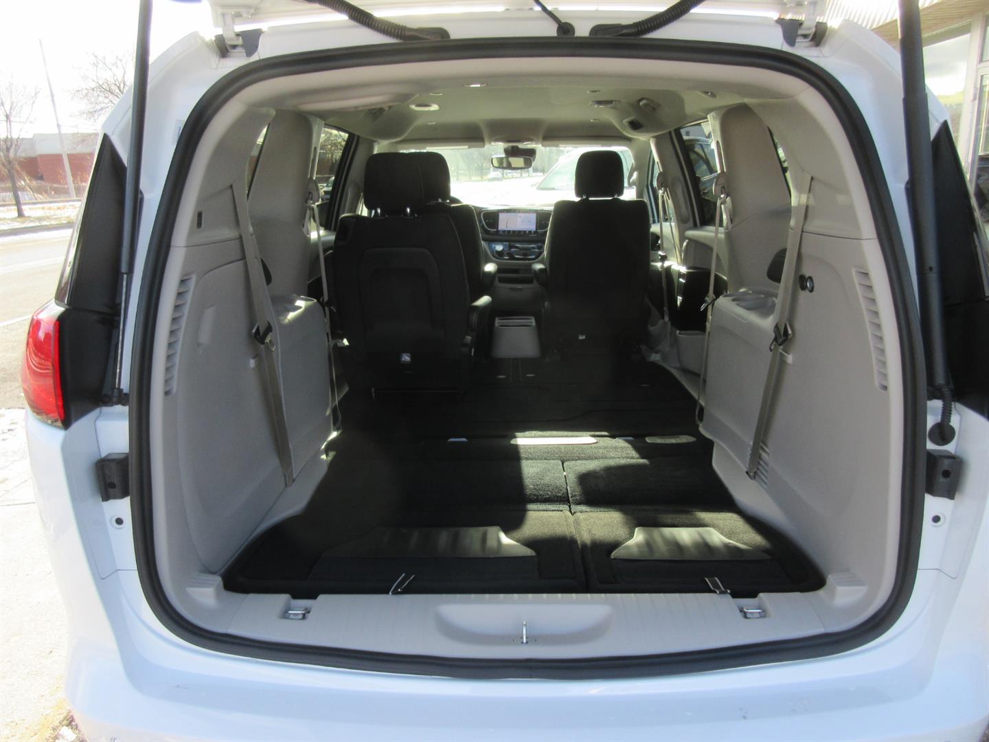 chrysler Grand Caravan 2024 - 3