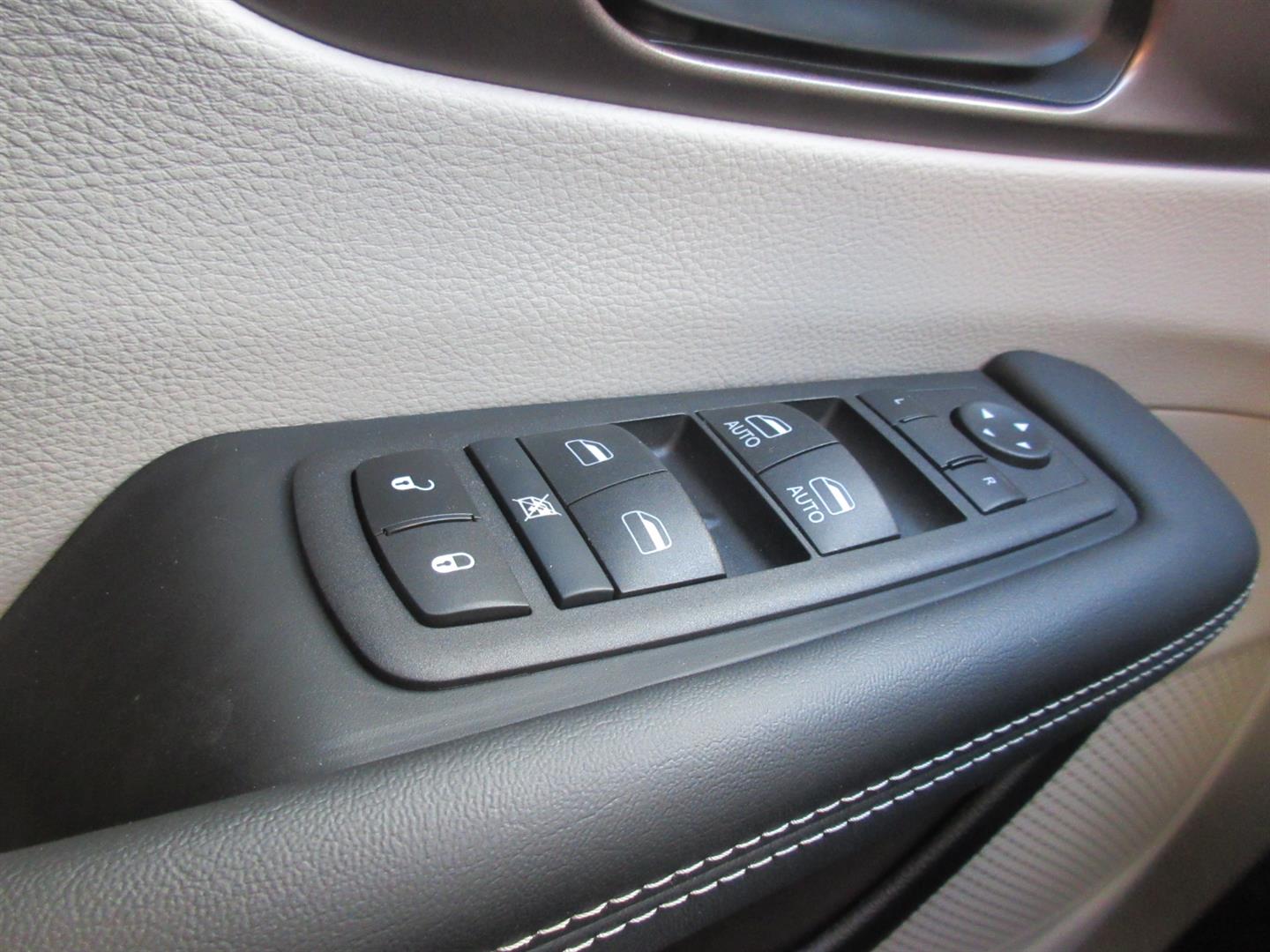 chrysler Grand Caravan 2024 - 25