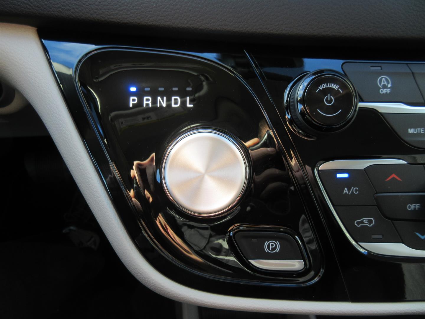 chrysler Grand Caravan 2024 - 34