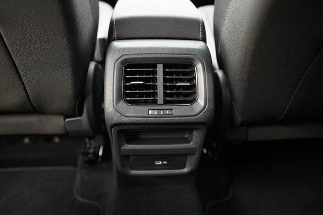 volkswagen Taos 2025 - 23