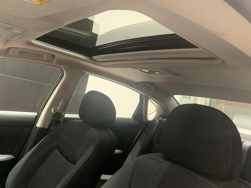 nissan Sentra 2019 - 14