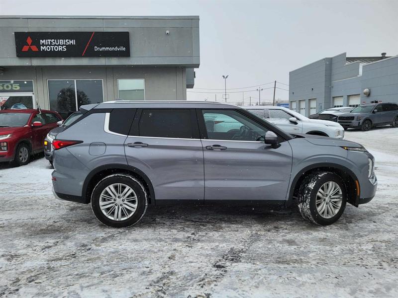 mitsubishi Outlander 2024 - 2