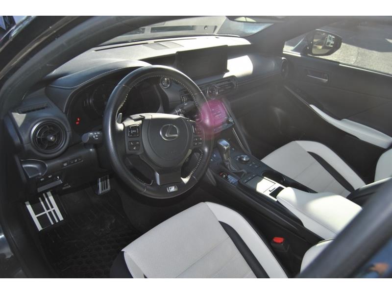 lexus IS  2024 - 12