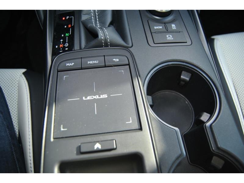 lexus IS  2024 - 21