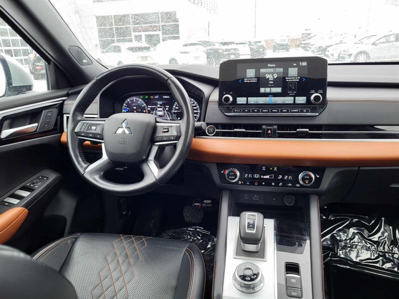 mitsubishi Outlander 2024 - 14