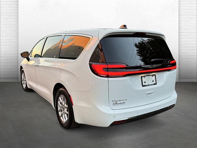 chrysler Pacifica 2024 - 7