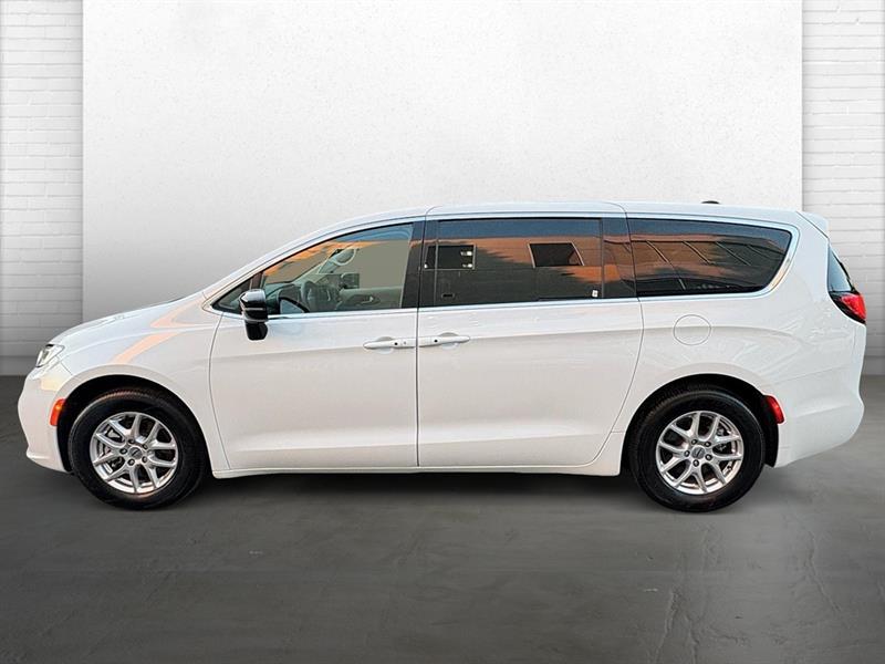 chrysler Pacifica 2024 - 8