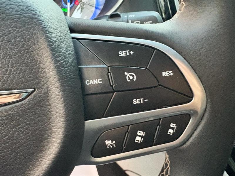 chrysler Pacifica 2024 - 16