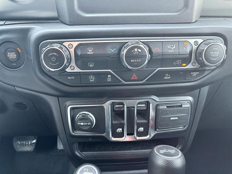 jeep Wrangler 2023 - 21