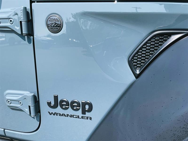 jeep Wrangler 2024 - 12